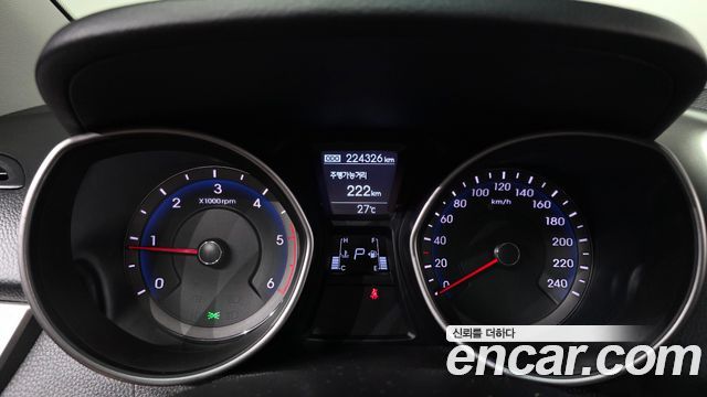 Hyundai i30 2012 — photo 8