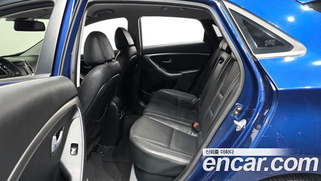 Hyundai i30 2012 — photo 12