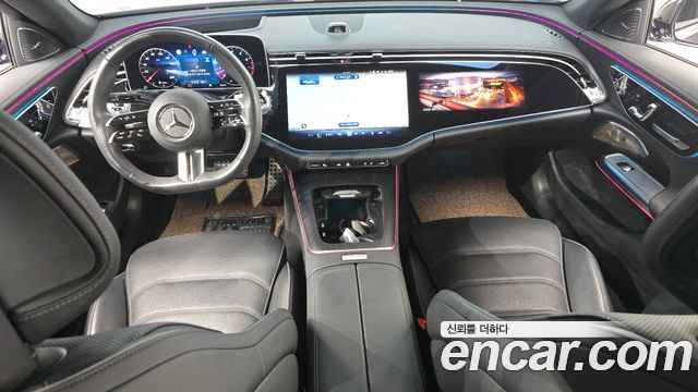 Mercedes-Benz E-Class 2024 — photo 10