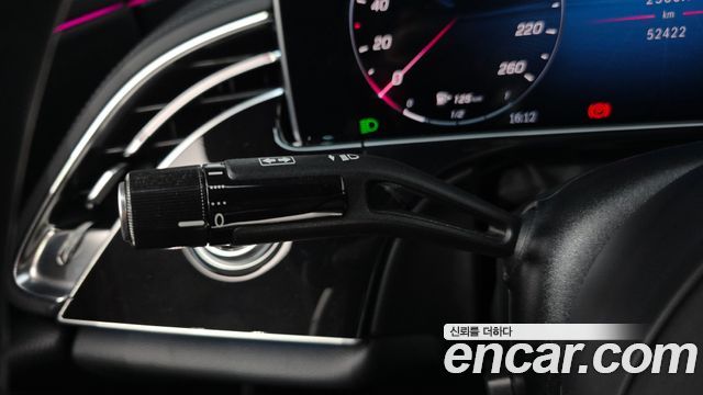 Mercedes-Benz E-Class 2024 — photo 24