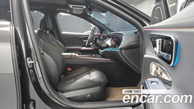 Mercedes-Benz E-Class 2024 — photo 16