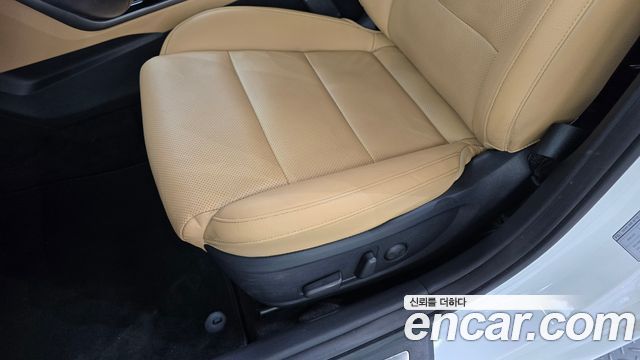 Kia K7 2020 — photo 32