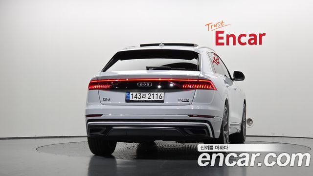 Audi Q8 2021 — photo 4