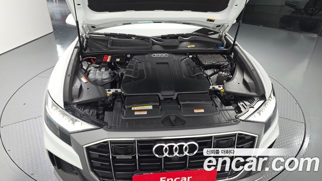 Audi Q8 2021 — photo 6
