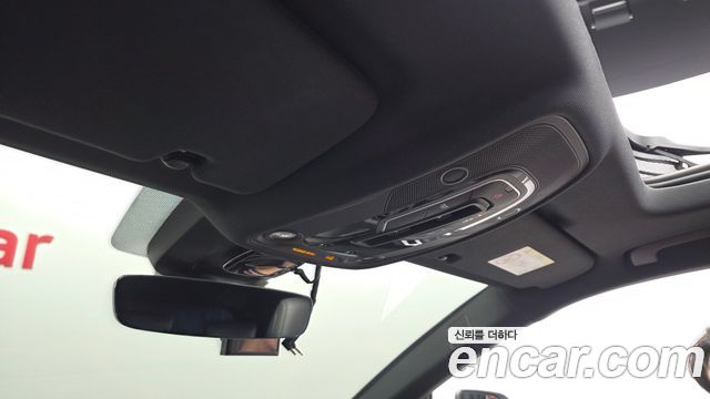Audi Q8 2021 — photo 29