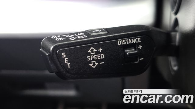Audi Q8 2021 — photo 32