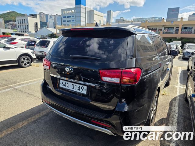Kia Canival 2016 — photo 2