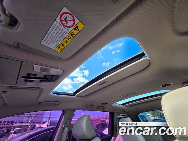 Kia Canival 2016 — photo 19