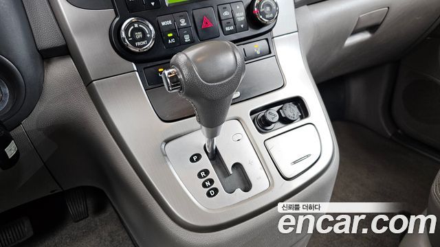 Kia Canival 2013 — photo 9