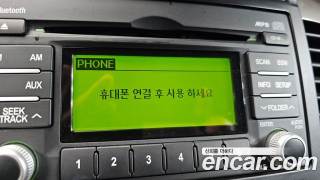 Kia Canival 2013 — photo 16