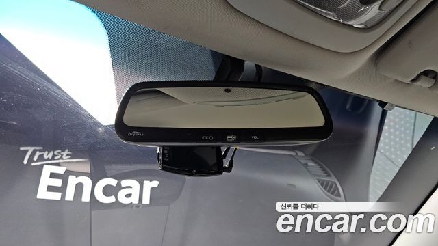Kia Canival 2013 — photo 17