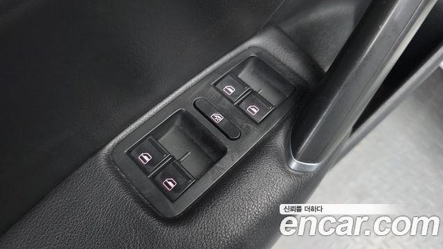 Volkswagen Passat 2018 — photo 19