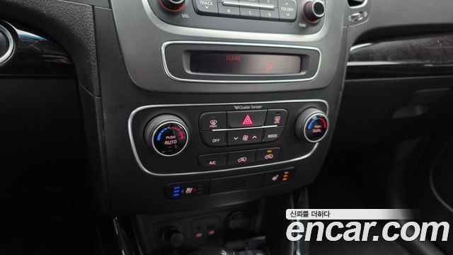 Kia Sorento 2013 — photo 22