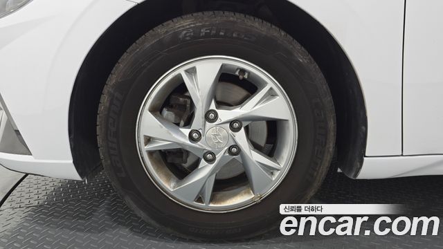 Hyundai AVANTE 2021 — photo 5