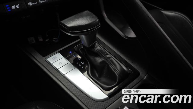 Hyundai AVANTE 2021 — photo 12