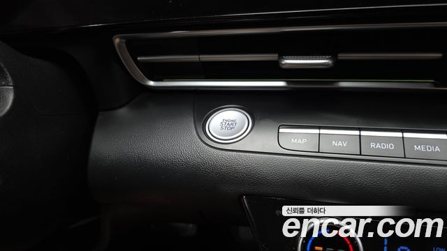 Hyundai AVANTE 2021 — photo 29