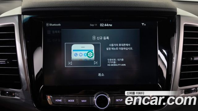 KG Mobility Rexton 2019 — photo 29