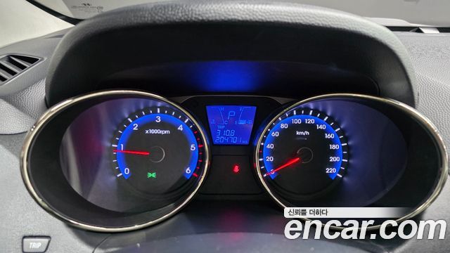Hyundai Tucson 2011 — photo 8