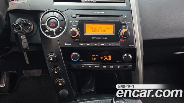 KG Mobility KORANDO 2014 — photo 22