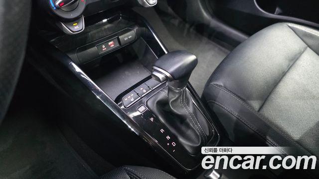 Kia Stonic 2019 — photo 12