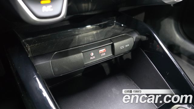 Kia Stonic 2019 — photo 19