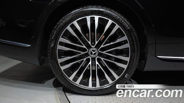 Mercedes-Benz S-Class 2022 — photo 5