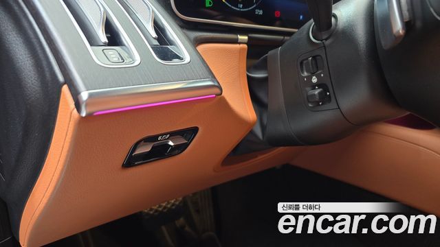 Mercedes-Benz S-Class 2022 — photo 26