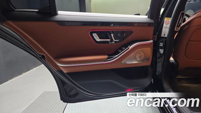 Mercedes-Benz S-Class 2022 — photo 15
