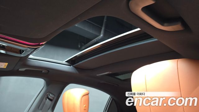 Mercedes-Benz S-Class 2022 — photo 31