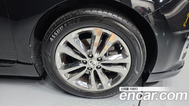 Kia Canival 2017 — photo 5