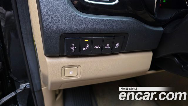 Kia Canival 2017 — photo 23