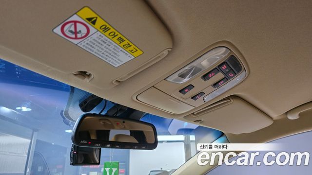 Kia Canival 2017 — photo 25