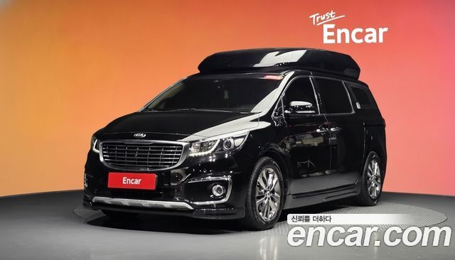 Kia Canival 2017 — photo 1