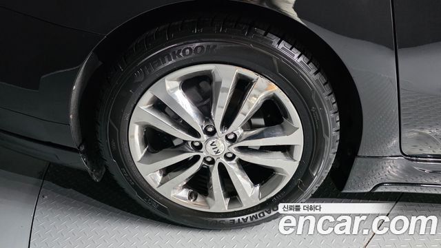 Kia Canival 2017 — photo 7