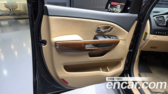 Kia Canival 2017 — photo 14