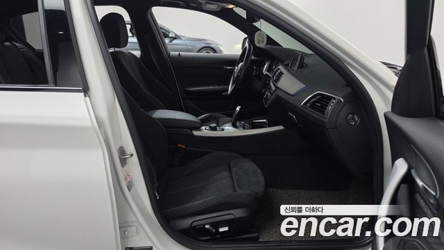 BMW 1-Series 2018 — photo 11