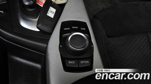 BMW 1-Series 2018 — photo 18