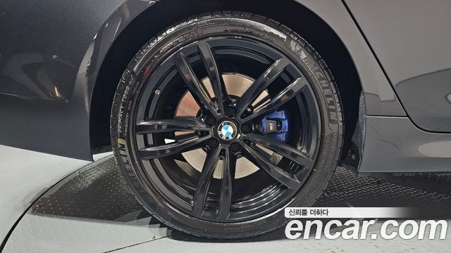 BMW 5-Series 2020 — photo 7