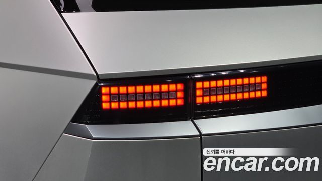 Hyundai Ioniq5 2022 — photo 9