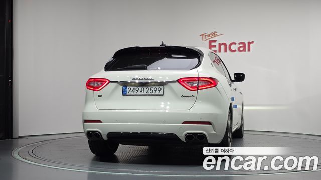 Maserati Levante 2018 — photo 4
