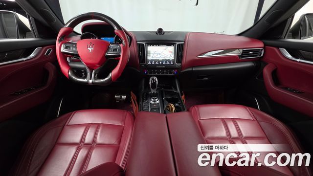 Maserati Levante 2018 — photo 10
