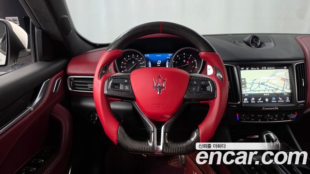 Maserati Levante 2018 — photo 19