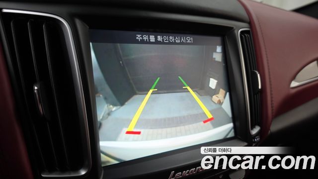 Maserati Levante 2018 — photo 21