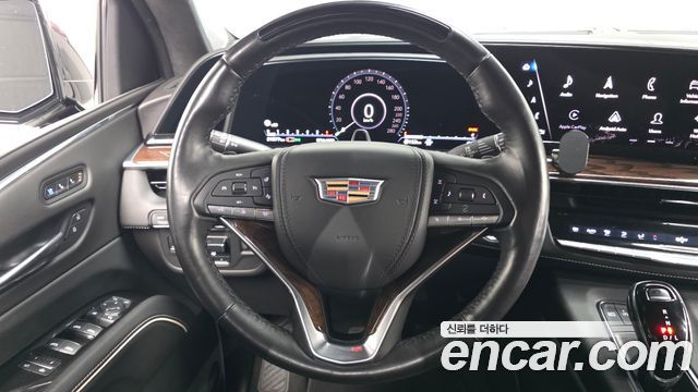 Cadillac Escalade 2021 — photo 13