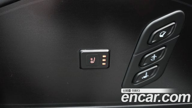 Cadillac Escalade 2021 — photo 17