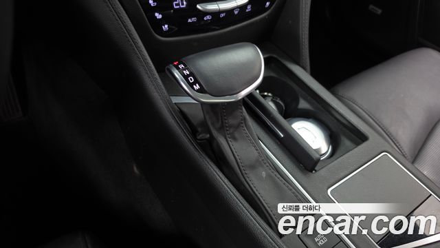 Cadillac CT6 2016 — photo 9