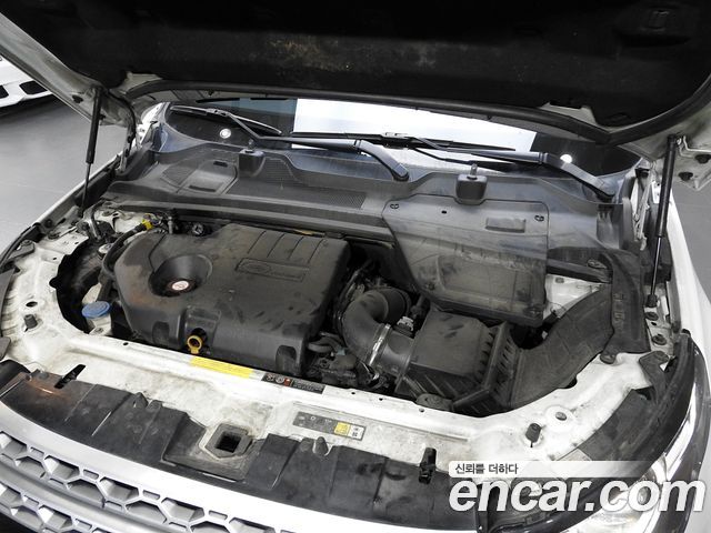 Land Rover Discovery Sport 2017 — photo 6