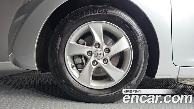 Hyundai AVANTE 2015 — photo 5