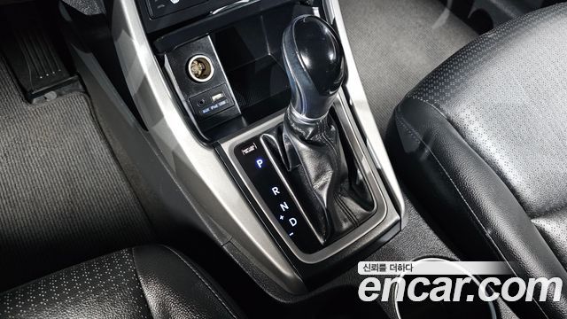 Hyundai AVANTE 2015 — photo 9
