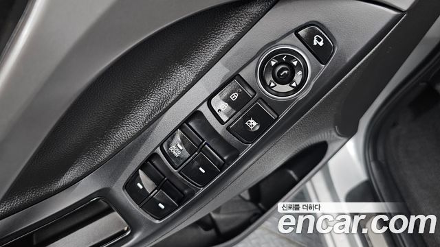 Hyundai AVANTE 2015 — photo 12
